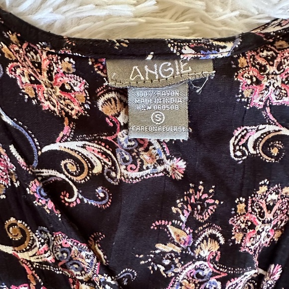 ⭐️5/$25⭐️Black paisley wrap dress - Picture 7 of 9